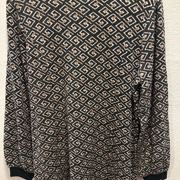 Gambis Dress-Mollie Fit - Picture 5 of 8